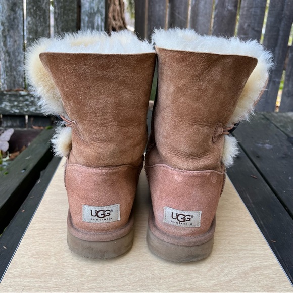 UGG Bailey Button Shearling Lined Boots In Chestnut 5803 Sz 9 - Picture 4 of 16